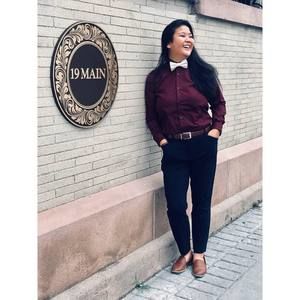 Meet your Posher, Elana